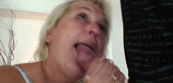  Cleaning granny hungry for young cocks